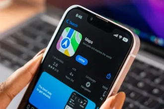 Apple-Maps-Application-shown-on